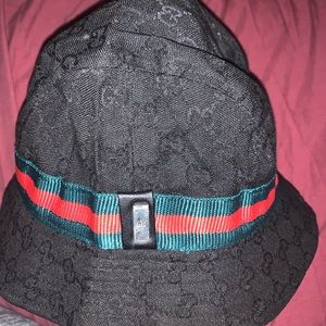 Gucci bucket hat